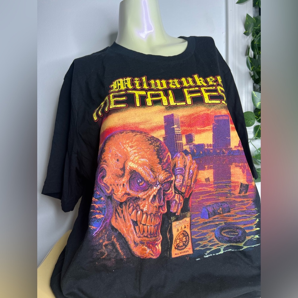 Milwaukee Metalfest 🤘2023 Graphic Tee – Available in Black or White - XL